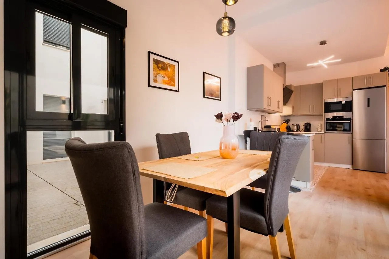 Charming New - Bd 1 Bth - Triana Apartment Seville Spain