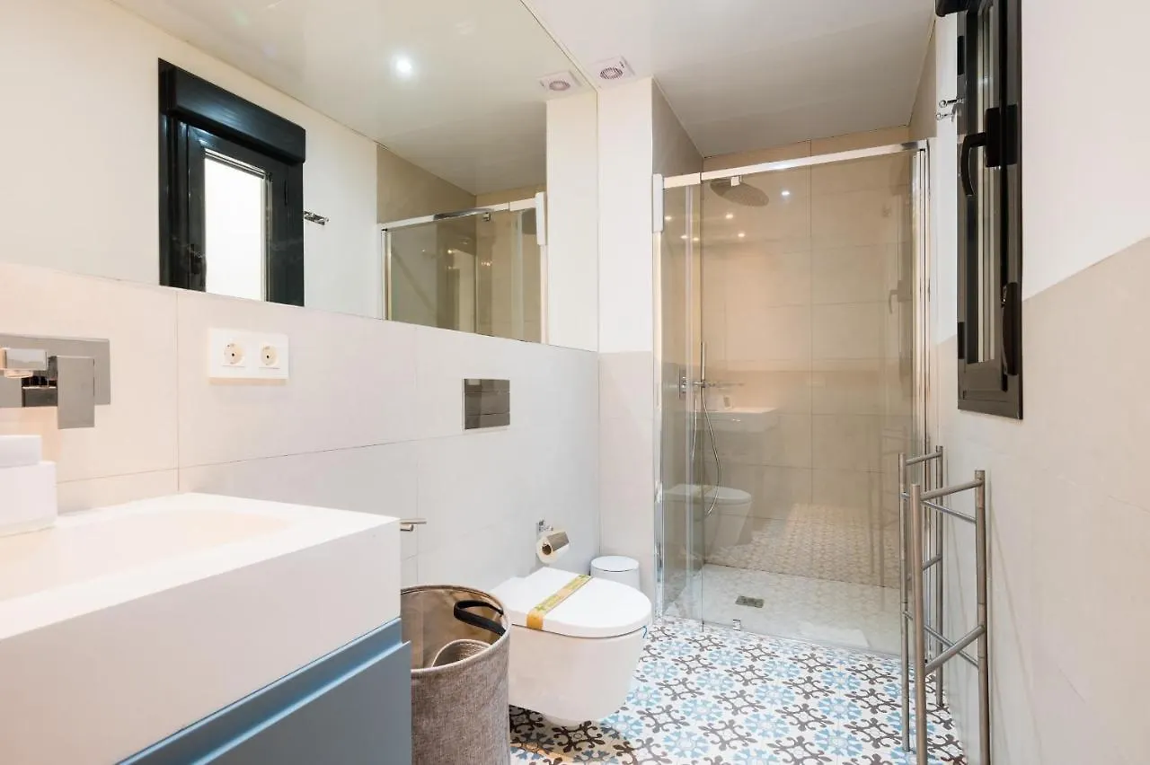Charming New - Bd 1 Bth - Triana Apartment Seville