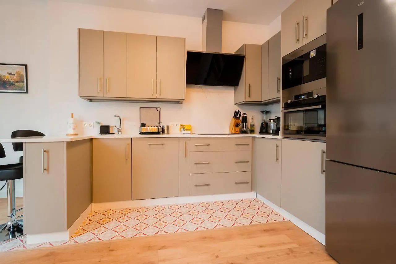 Charming New - Bd 1 Bth - Triana Apartment Seville