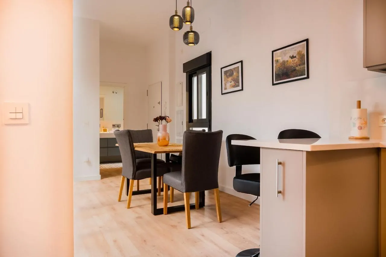 Charming New - Bd 1 Bth - Triana Apartment Seville