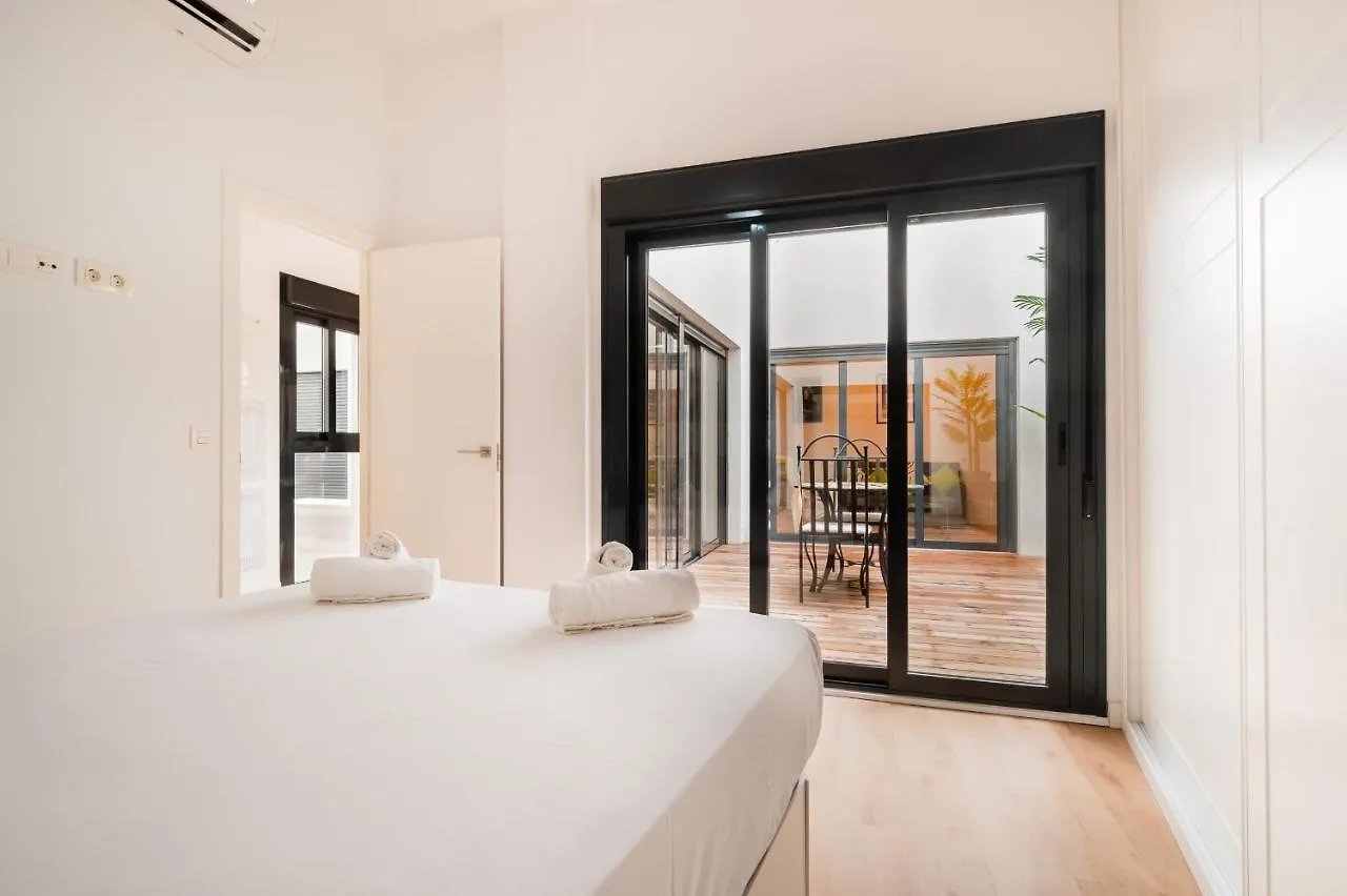 Charming New - Bd 1 Bth - Triana Apartment Seville